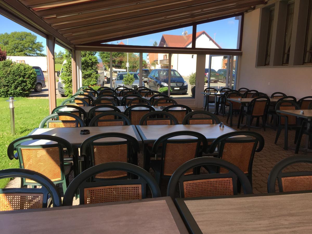 - Restaurant Le Manoir 3*